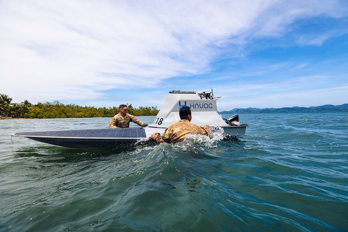 US Army Tests Autonomous Boats in Philippine Exercise