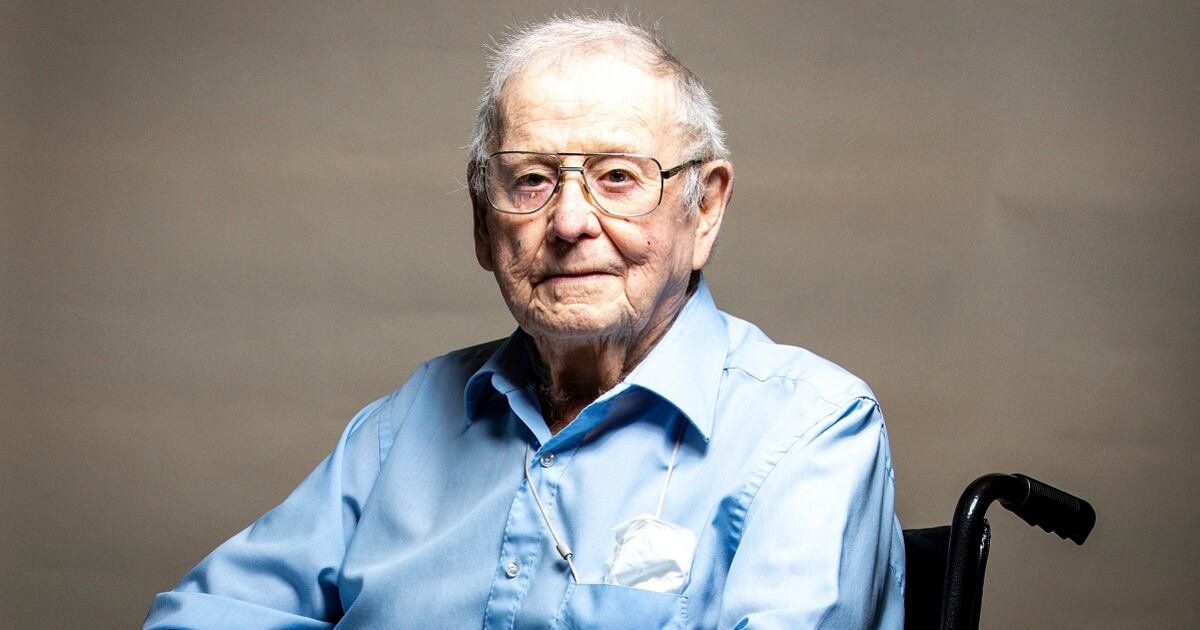 Alan Hallet Honored WWII aerial gunner is a survivor