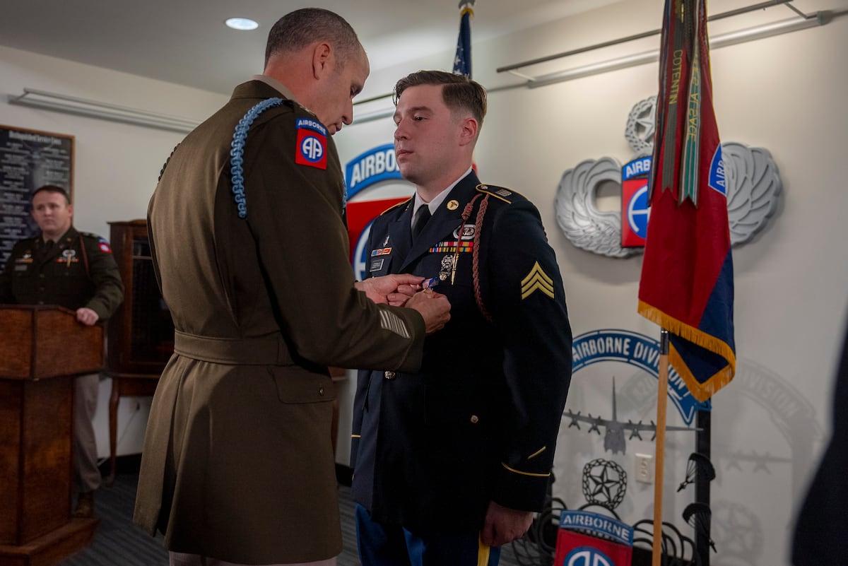 Army medic receives award for fending off shooter, saving life