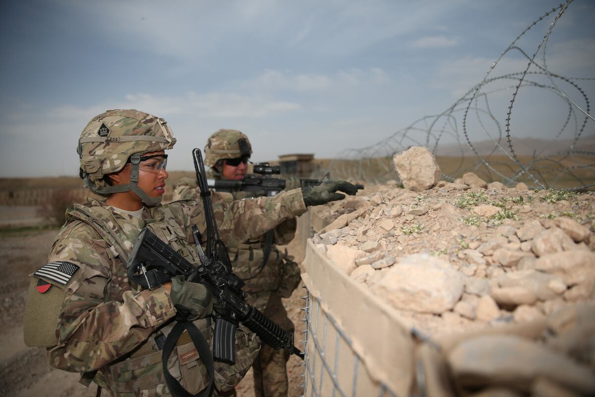 As military integrates combat jobs, a new push to position women as leaders