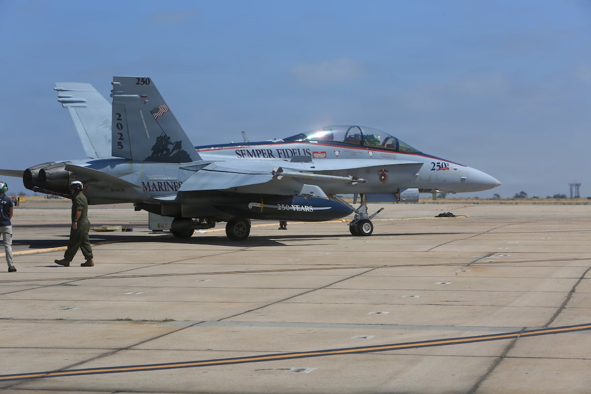 F/A-18 Hornet crashes in Washington state, wildfire subsequently reported F/A-18 Hornet crashes in Washington state, wildfire subsequently reported