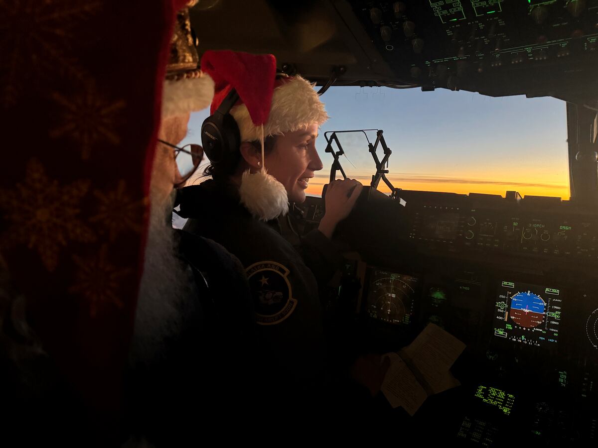 Santa catches a ride with troops to bring Christmas to Alaska village