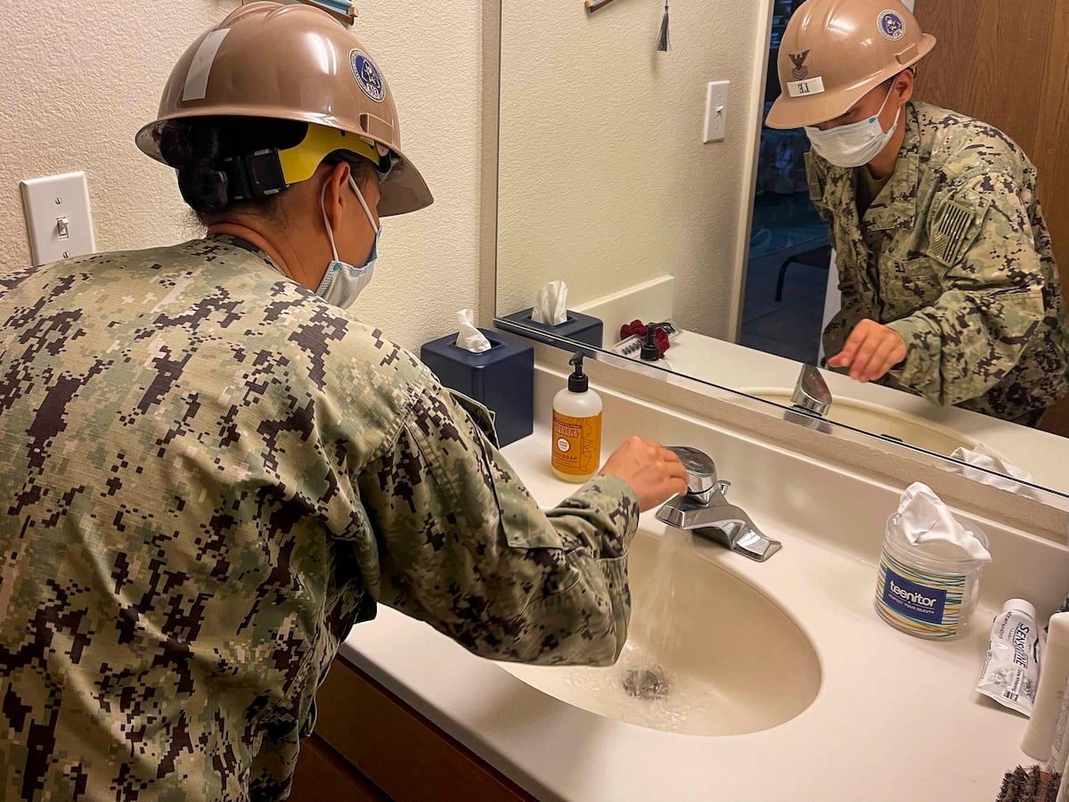 Guidance needed for doctors treating DOD, VA patients exposed to jet fuel in Hawaii water, report says Guidance needed for doctors treating DOD, VA patients exposed to jet fuel in Hawaii water, report says