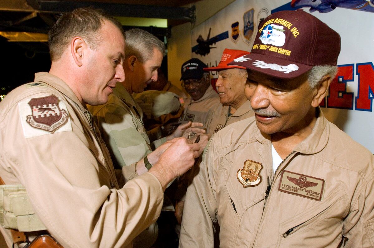 1 of 3 surviving Tuskegee Airmen in Arizona dies at 95