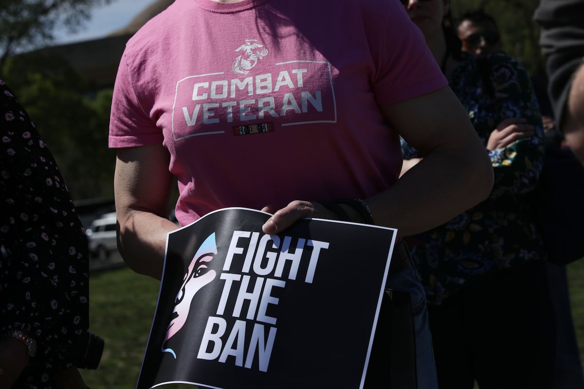 House Dems offer bill to keep transgender troops in the ranks