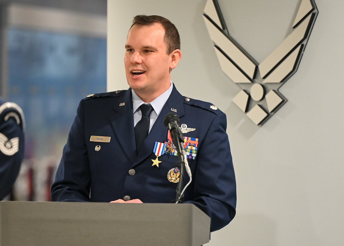 ‘High-G maneuvers’ amid enemy missiles earn USAF pilot Silver Star