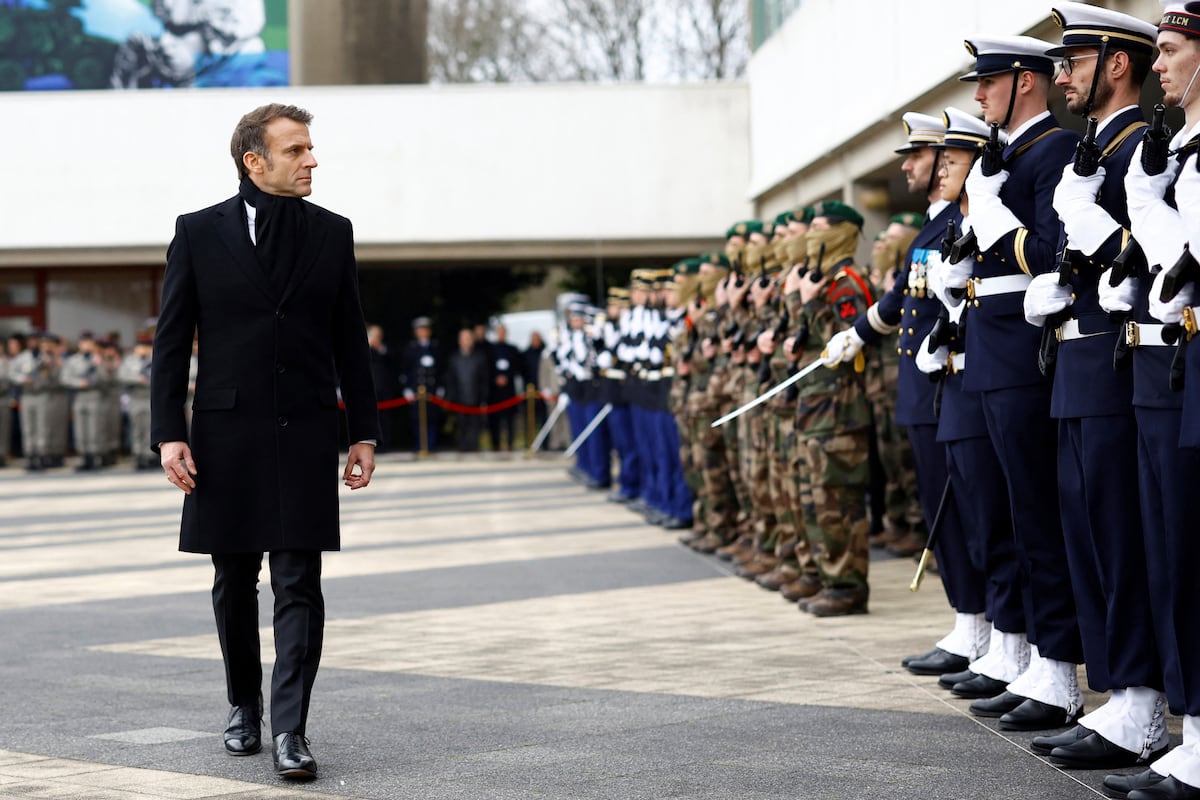 NextImg:‘Wake up’ about defense, Macron tells Europe as Trump takes office