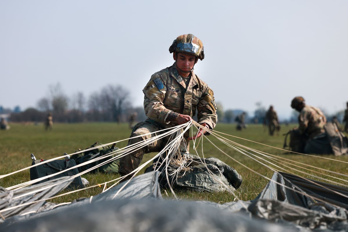 Army to recode 20,000 parachutist jobs in major airborne restructuring