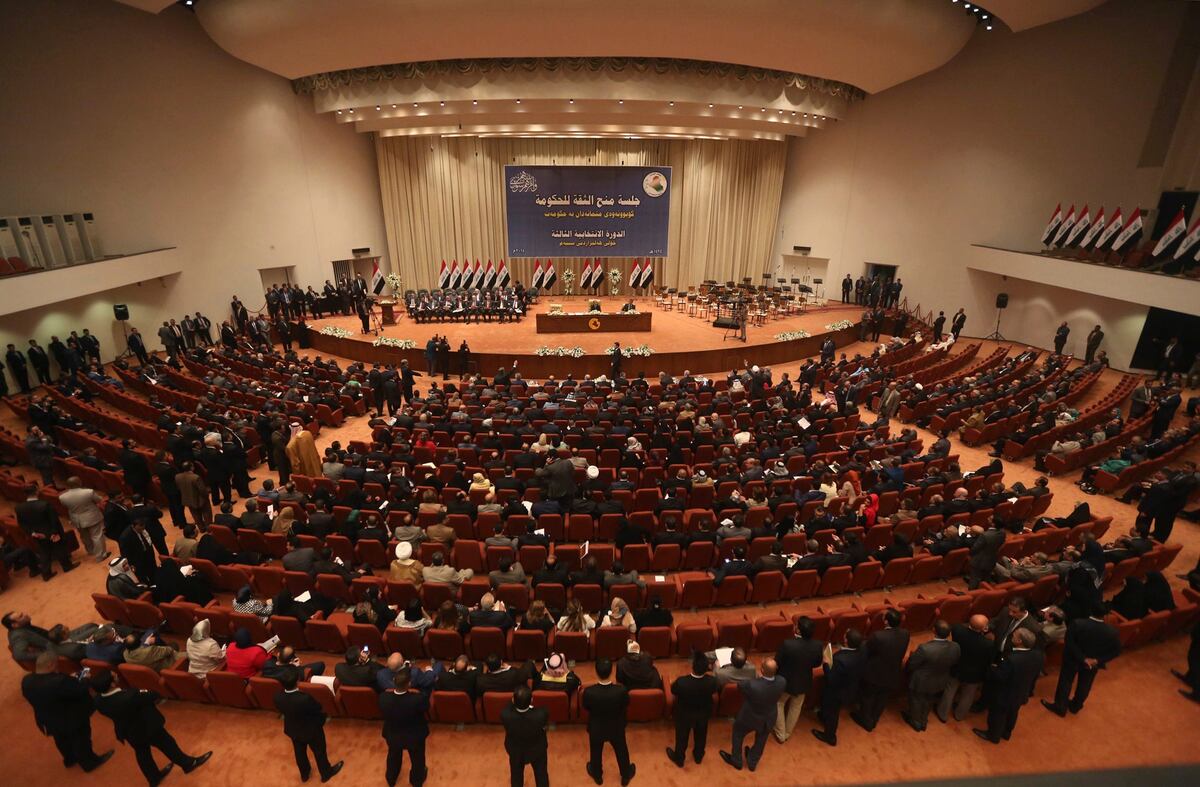 Iraqi lawmakers urge ban on Americans after Trump order