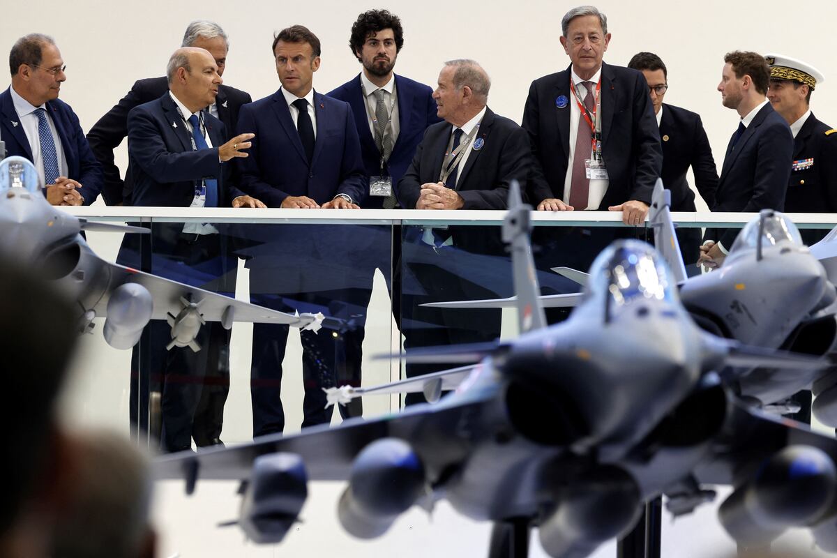 Rafale jets, submarines push France’s defense exports to B in 2024