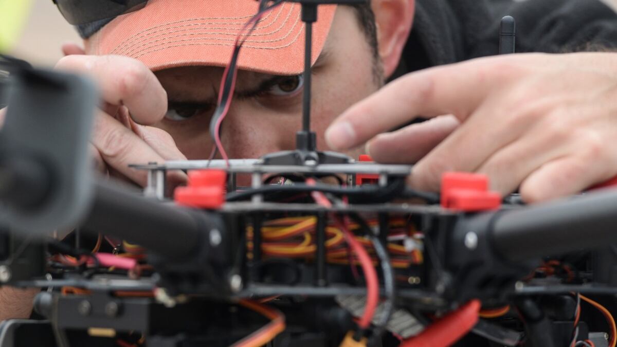 Pentagon innovation hub wants to field commercial tech at scale