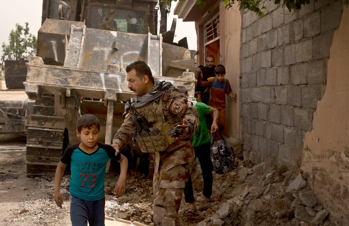 House Rumble Iraq Iraqis fight house to house for costly victory in Mosul