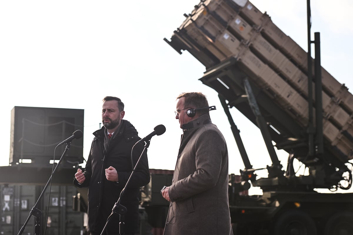 NextImg:German Patriot batteries begin guarding Ukraine aid hub in Poland