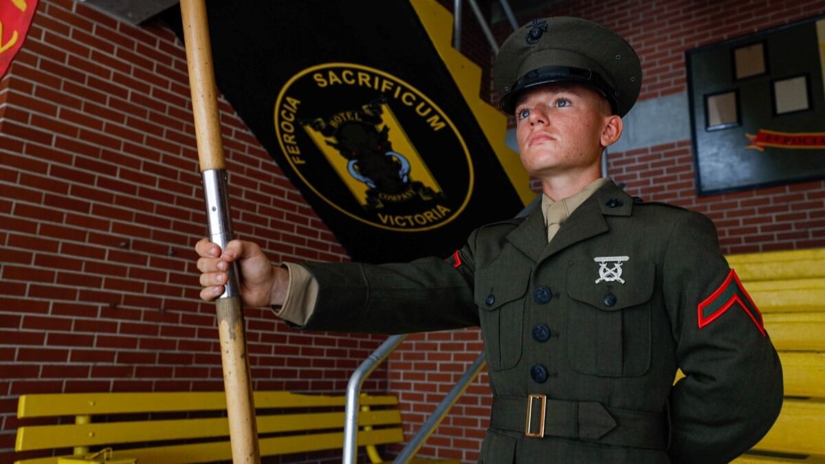 www.marinecorpstimes.com