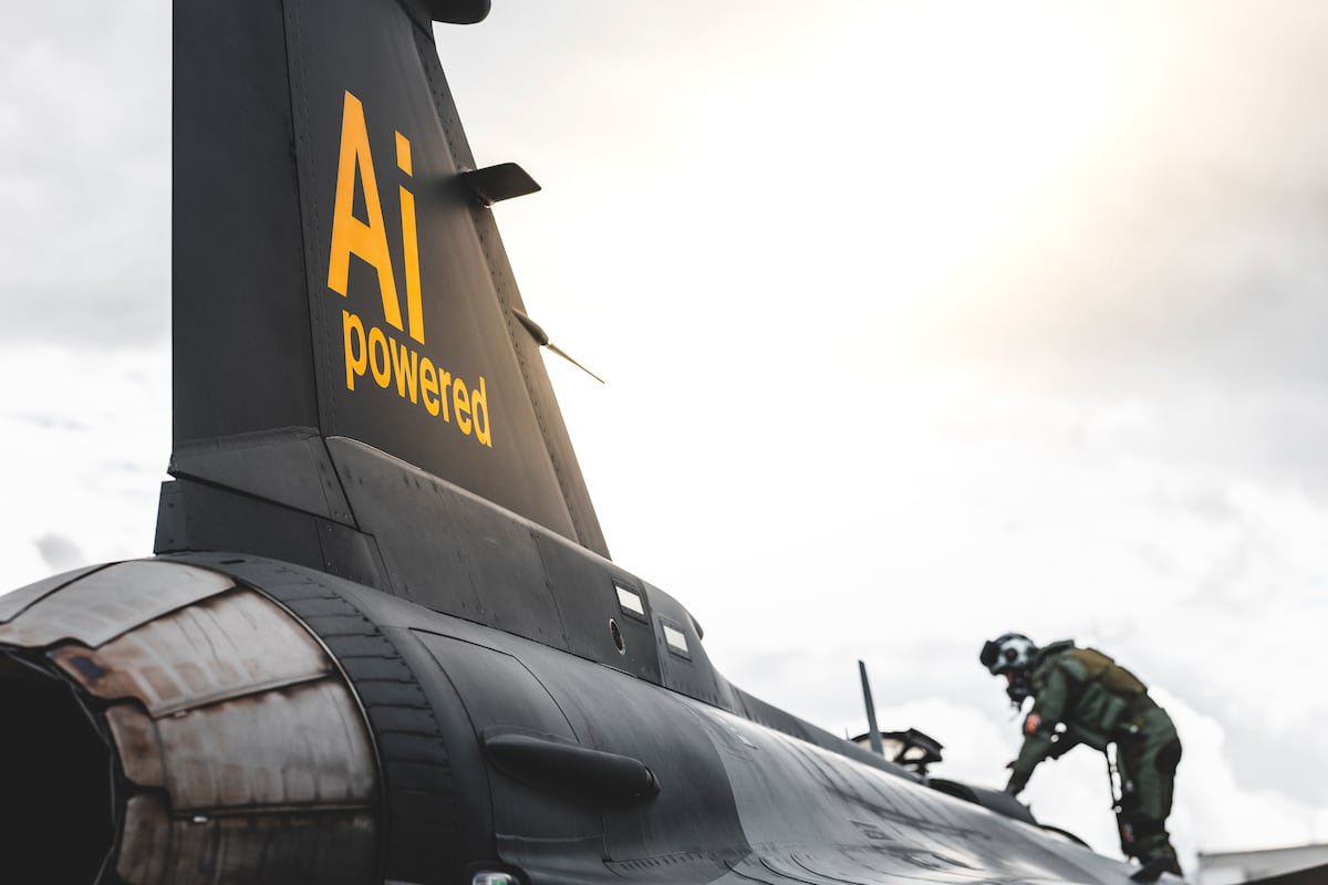 NextImg:Saab, Helsing let Gripen fighter fly with AI in charge