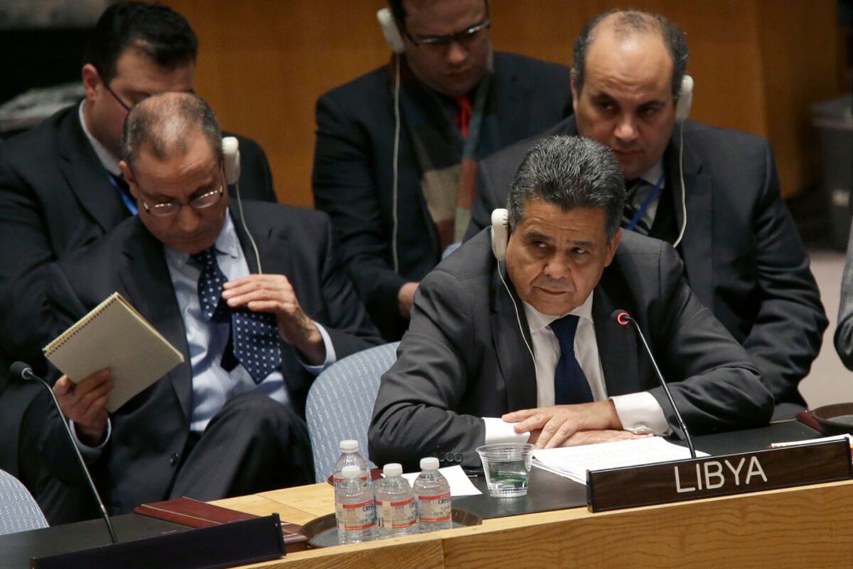 Libya to U.N. Security Council: Lift arms embargo to fight IS