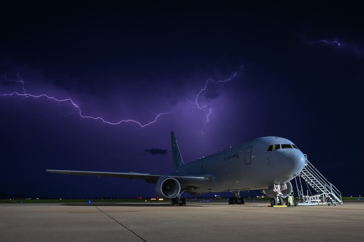 NextImg:Strike, fixed-price contracts leave Boeing defense bleeding cash