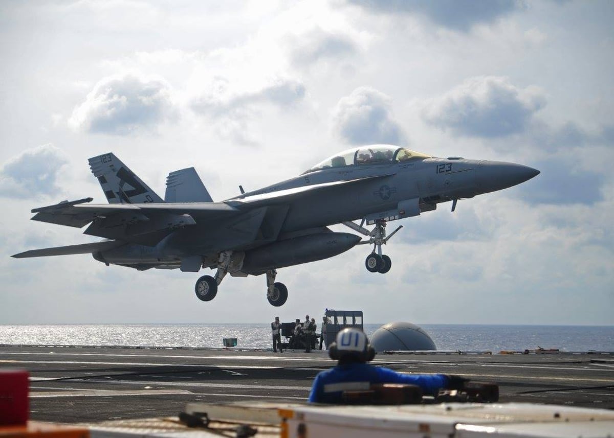 Carrier landings no longer required for Navy pilots’ Wings of Gold Carrier landings no longer required for Navy pilots’ Wings of Gold