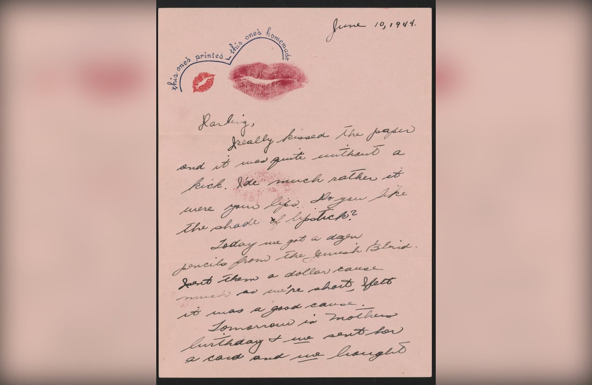 A look at love letters from World War II A look at love letters from World War II