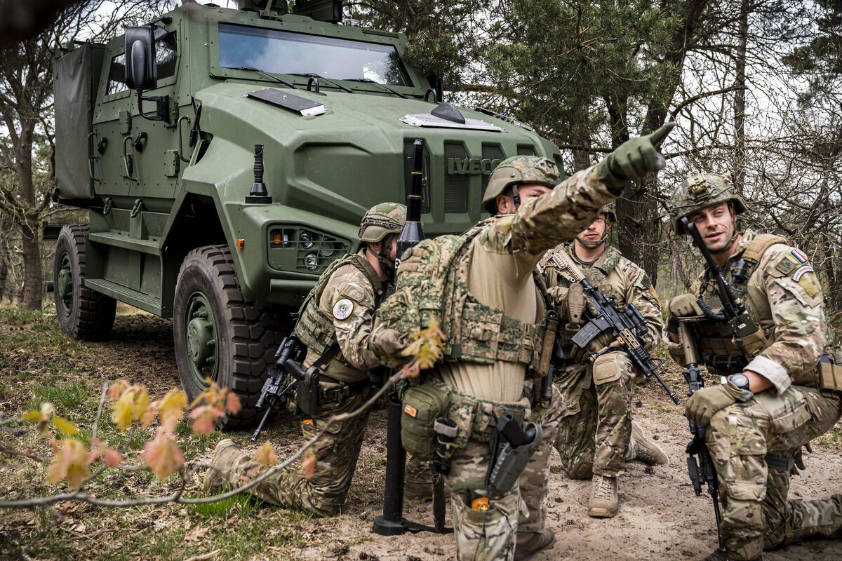 NextImg:Iveco to get a piece of Italy’s massive combat vehicles, tanks program
