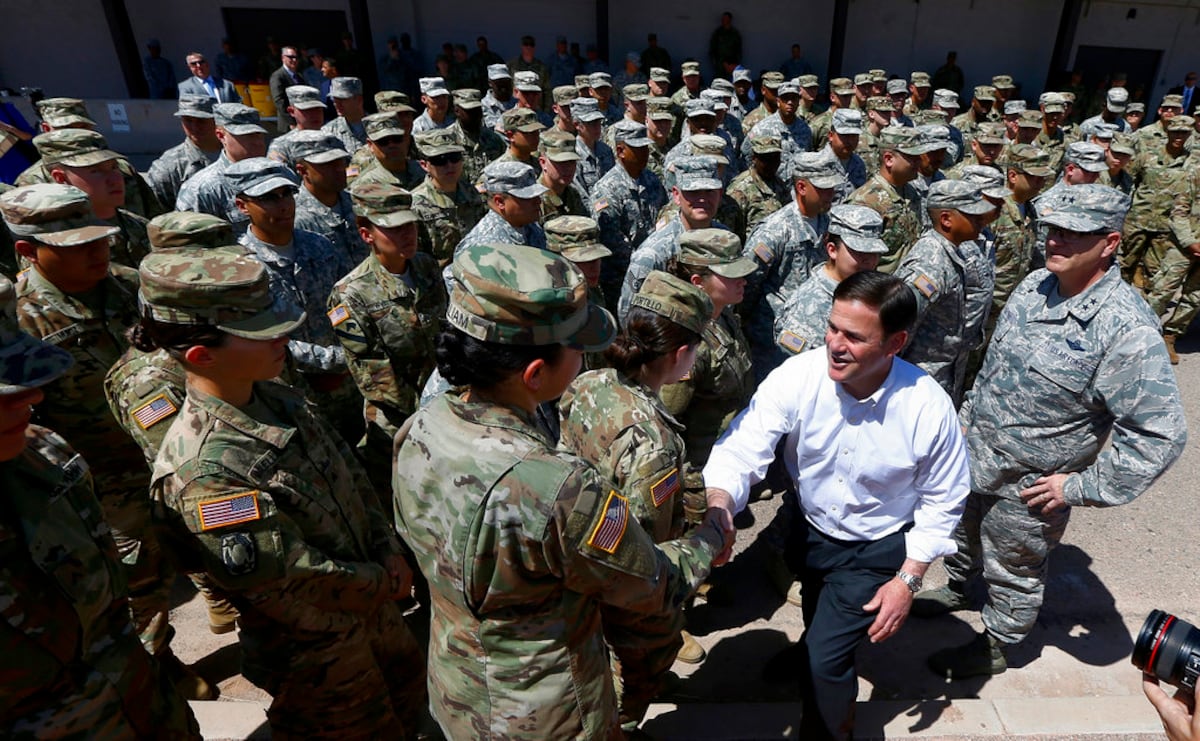 Gradual deployment of US troops to Mexico border underway