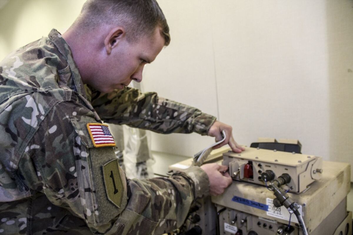 US Army Moves To Improve Electronic-Warfare Tactics