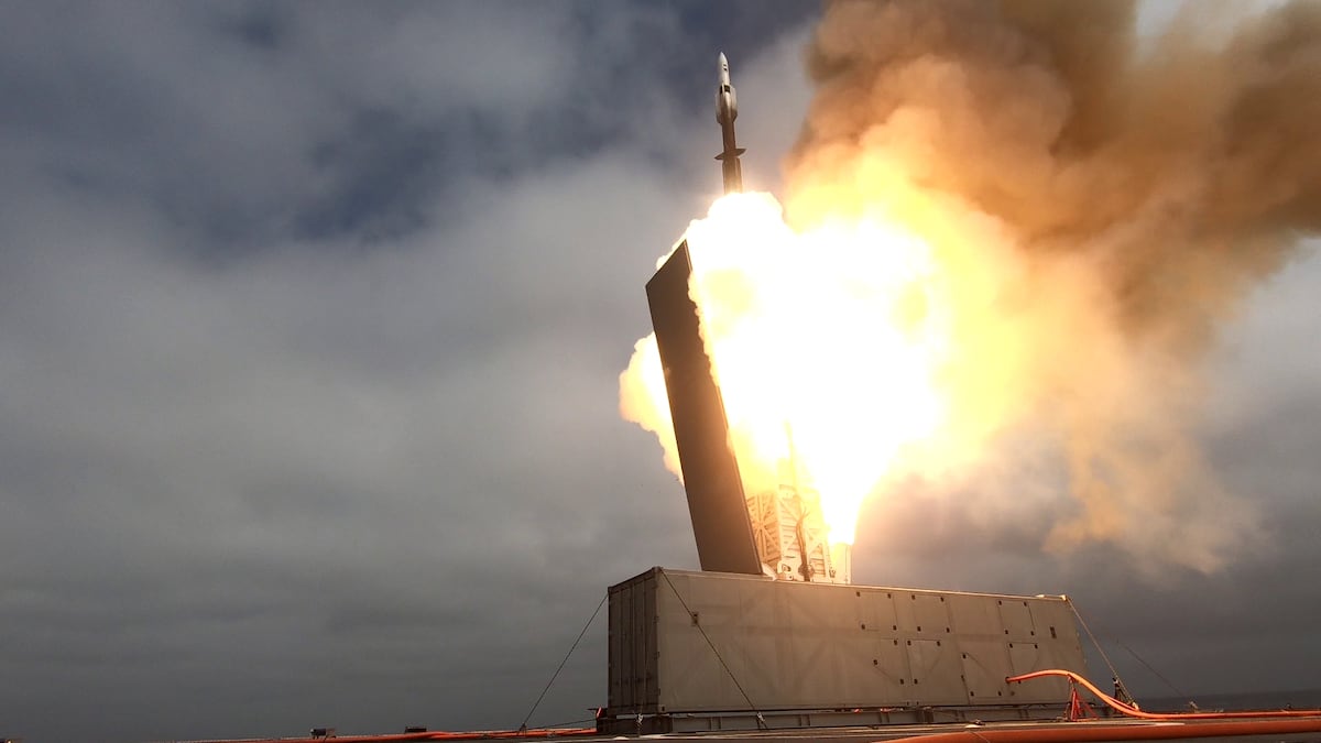 Pentagon reaches agreements with defense firms on containerized missiles Pentagon reaches agreements with defense firms on containerized missiles