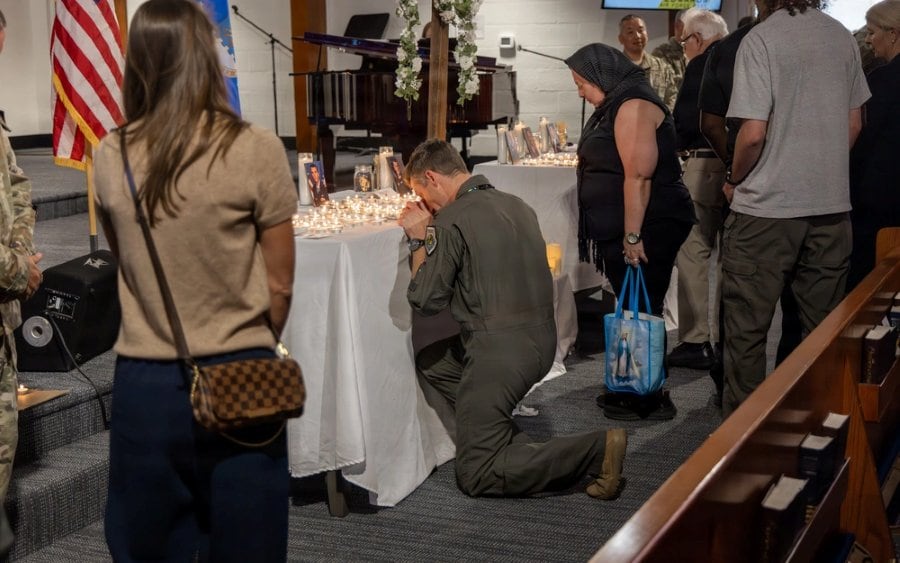 Remains of 8 individuals who died in B - 52 crash to receive post - mortem care at Delaware base