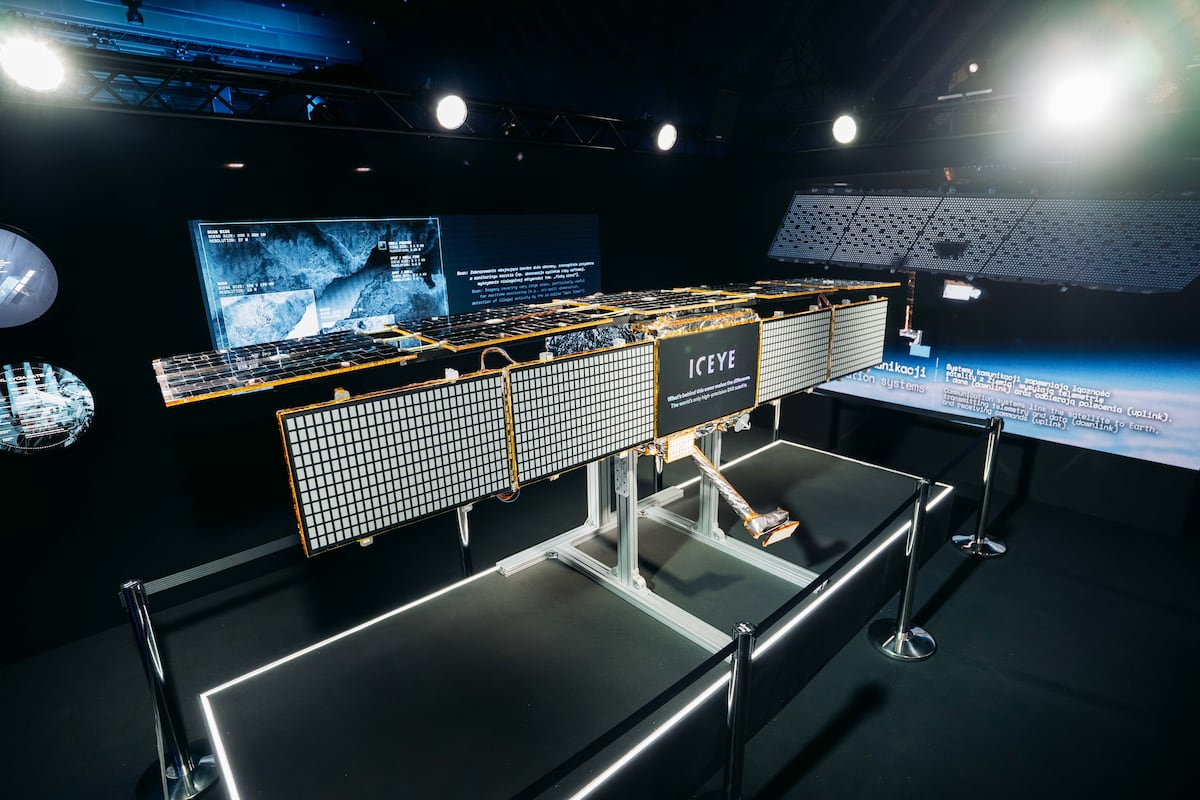 Poland sets up first-ever military satellite launch