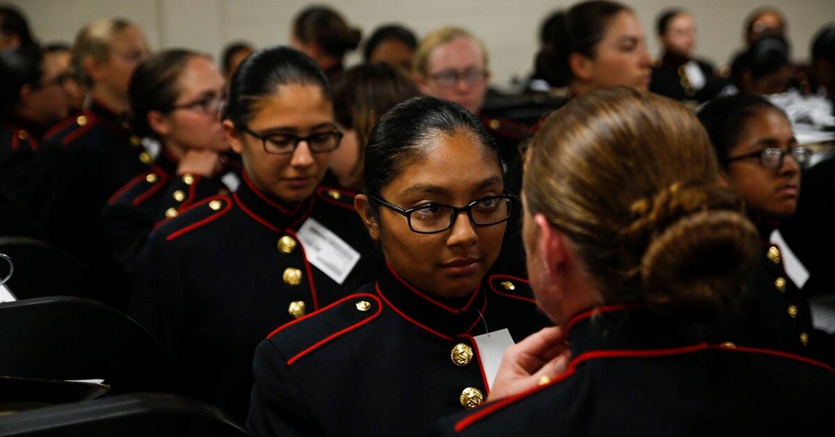 Parris Island recruits are first to get new female dress blue coat