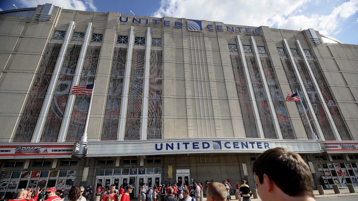 United Center Makes History with THC Drinks at Live Events