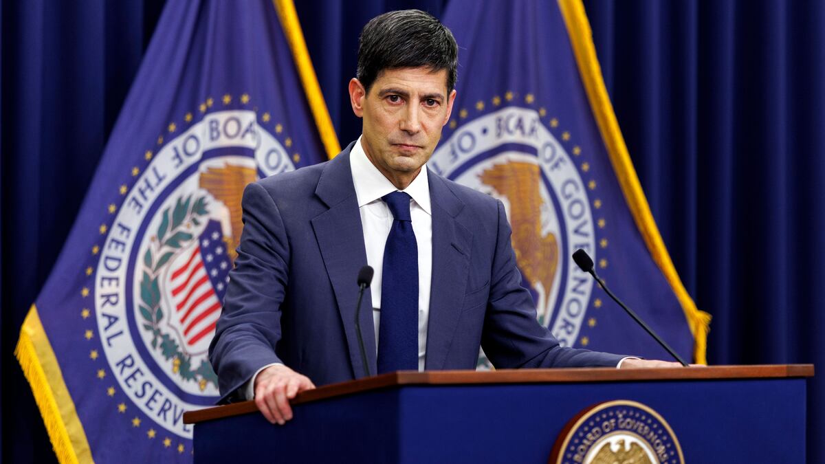 Kevin Warsh's First Fed Meeting Just Sent a Message to Wall Street