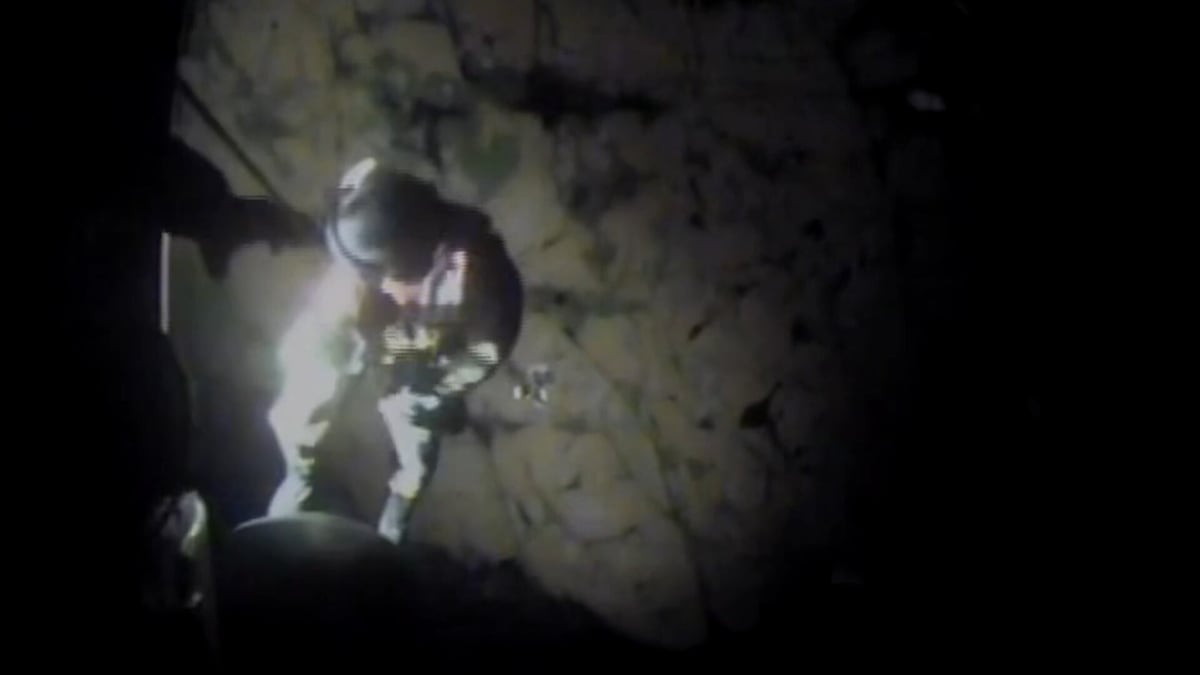 U.S. Coast Guard rescues four girls stranded while paddleboarding