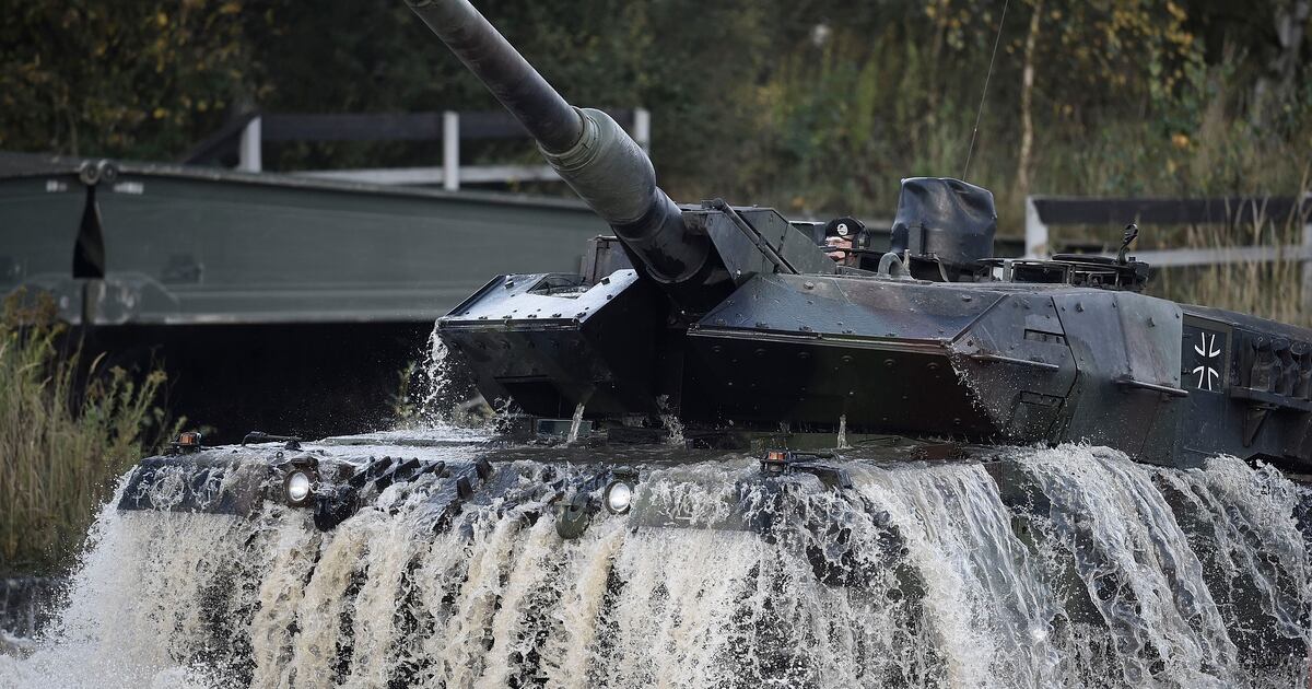 German Rheinmetall Works On New 130mm Tank Gun