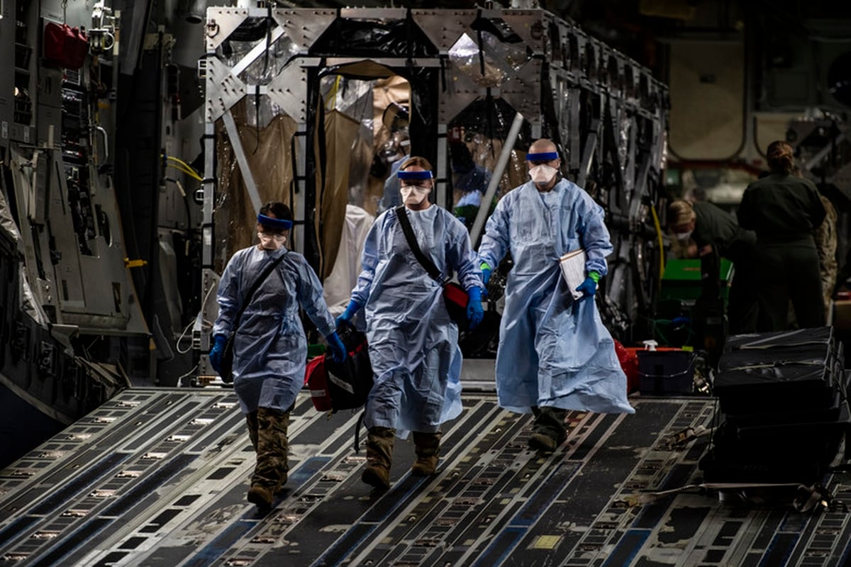 Air Force C 17 Evacuates Three Americans With Coronavirus Out Of Afghanistan