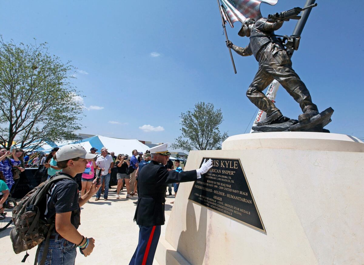 Memorial To Slain Navy Seal Chris Kyle Unveiled In Texas